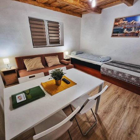 Apartament Gyongy Apartmanhazak Gyöngyös Zewnętrze zdjęcie