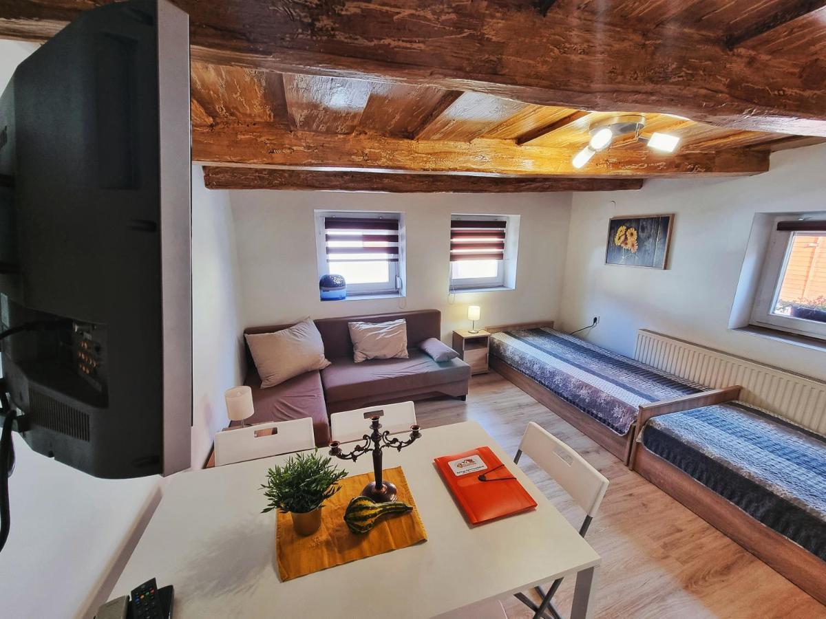 Apartament Gyongy Apartmanhazak Gyöngyös Zewnętrze zdjęcie